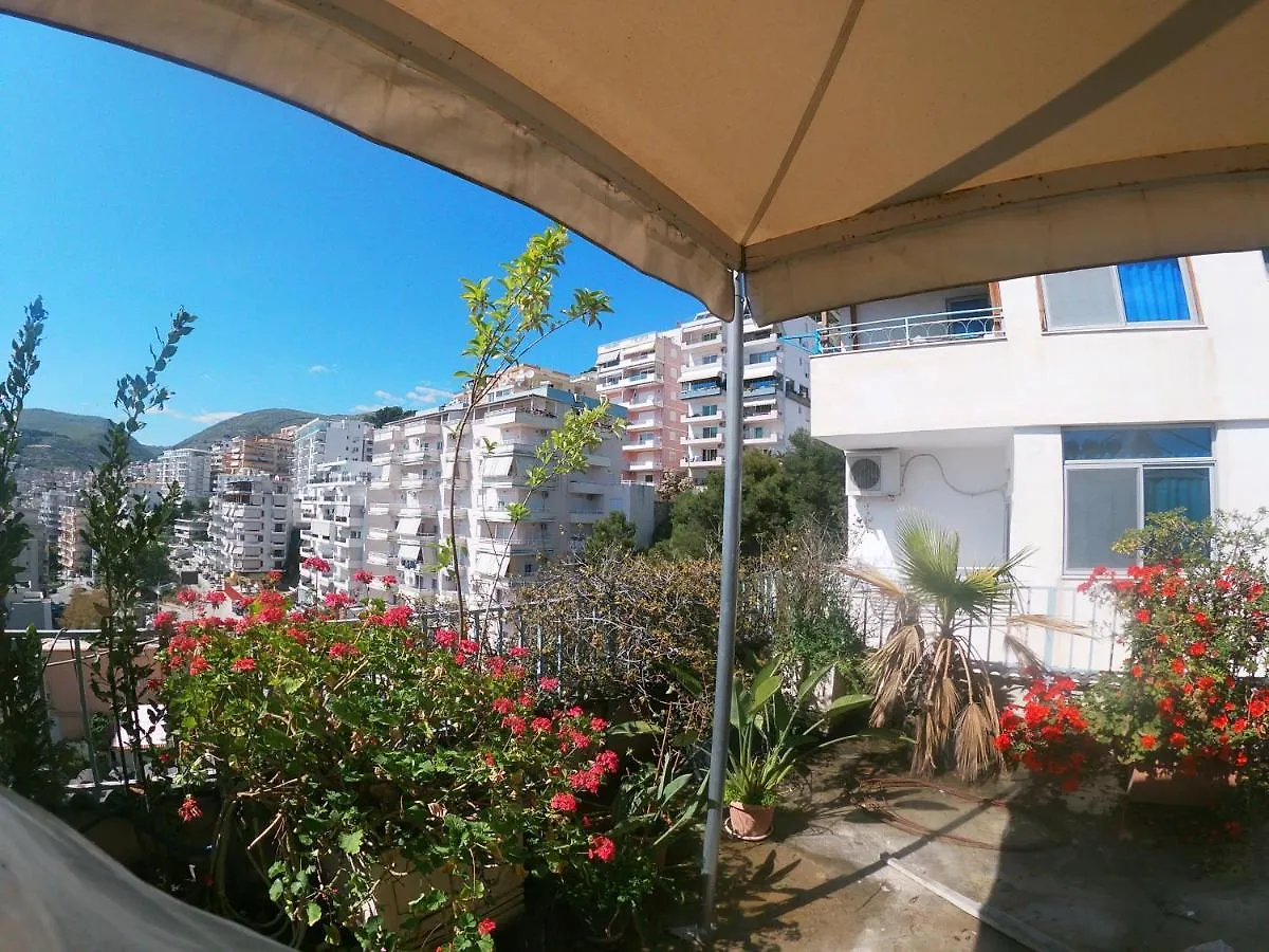 Honey Apartments Near Promenade Sarande