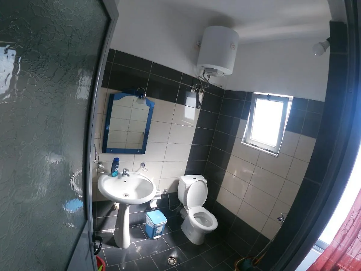 Honey Apartments Near Promenade Saranda